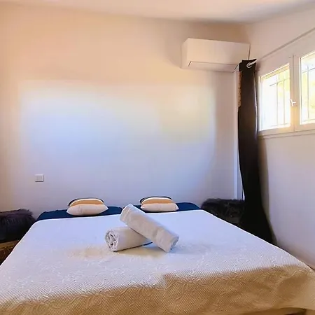 Villa A Fautea, 8 Pers, Piscine Chauffee, Pieds Dans L'eau Conca