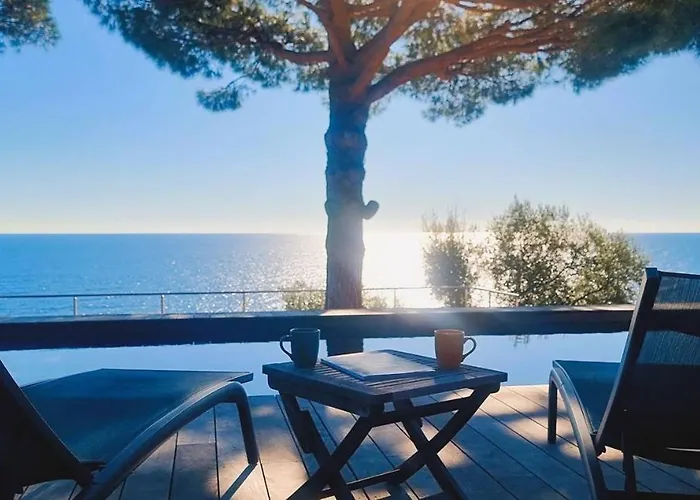 Villa A Fautea, 8 Pers, Piscine Chauffee, Pieds Dans L'eau