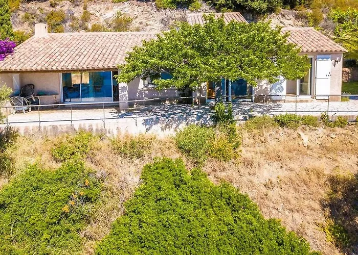 Villa A Fautea, 8 Pers, Piscine Chauffee, Pieds Dans L'eau