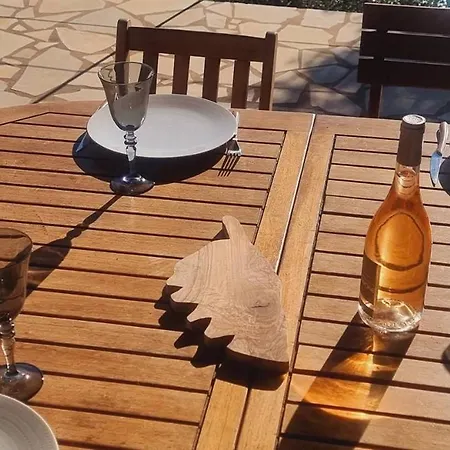 A Fautea, 8 Pers, Piscine Chauffee, Pieds Dans L'eau فيلة