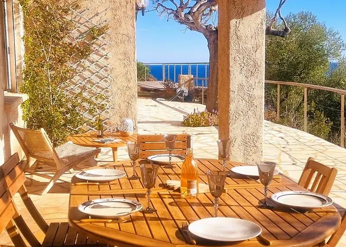 A Fautea, 8 Pers, Piscine Chauffee, Pieds Dans L'eau Vila